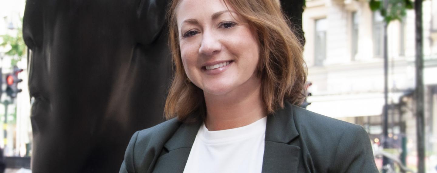 Johanna Klingvall ny CFO Arlandastad Holding Som ett led i att stärka utvecklingen av Arlandastad Holdings markinnehav och flygplatsstadens framväxt välkomnar Arlandastad Holding Johanna Klingvall som ansvarig för bolagets ekonomiska och finansiella frågor.